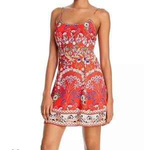 Alice + Olivia Ira Wildflower Poppy Mini
Dress Red Floral Size 4